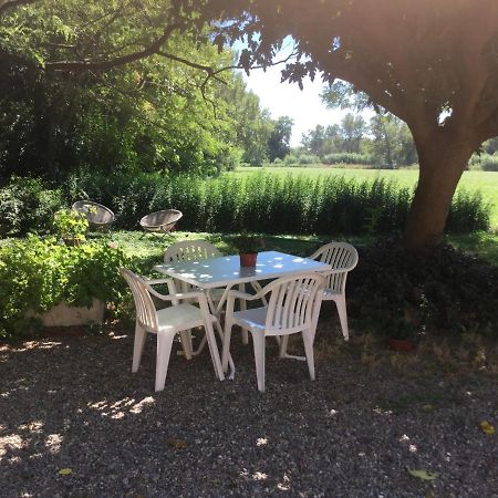 Appartement Dans Un Mas Provencal إستريس المظهر الخارجي الصورة