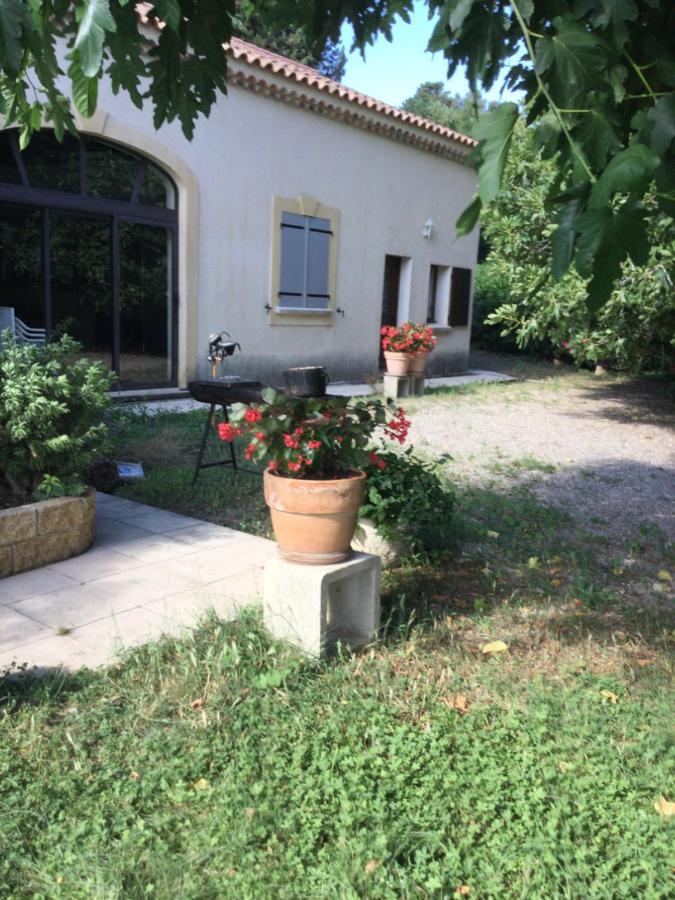 Appartement Dans Un Mas Provencal إستريس المظهر الخارجي الصورة
